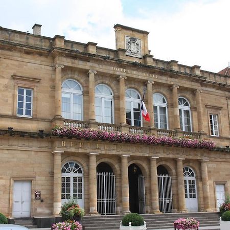 Etape Moulinoise Apartment Moulins  Exterior photo